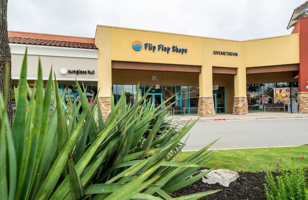 Flip flop discount store near me